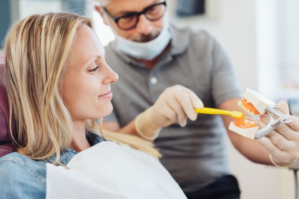 Exploring The Benefits Of Professional Teeth Cleaning Services
