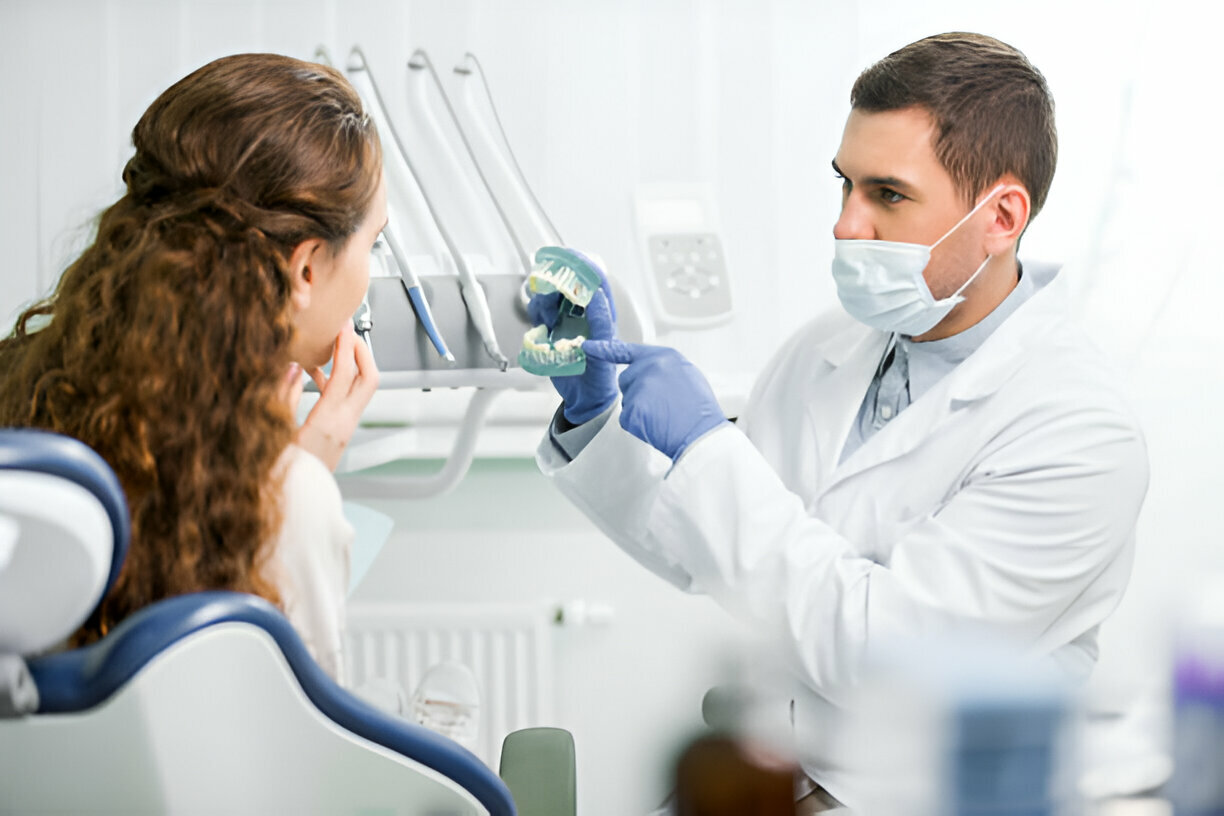 Complete Vs. Partial Dentures: Which Option Suits You Best?